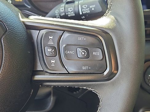 Used 2025 Jeep Wrangler Unlimited Rubicon 4xe w/ Safety Group AWD/4WD image 21
