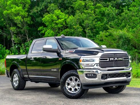 Used 2022 RAM 2500 Laramie AWD/4WD image 1