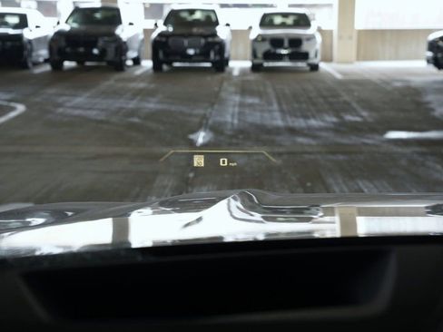 Used 2026 BMW X7 M60i AWD/4WD image 17