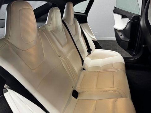 Used 2018 Tesla Model S 75D image 49