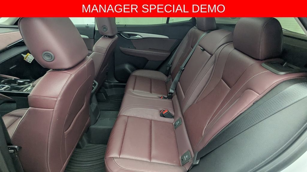 Used 2026 Buick Envision Sport Touring AWD/4WD image 27