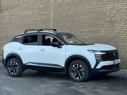 New 2026 Nissan Kicks SV w/ Cold Weather Package image 5