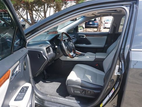 Used 2018 Lexus RX 350L FWD image 2