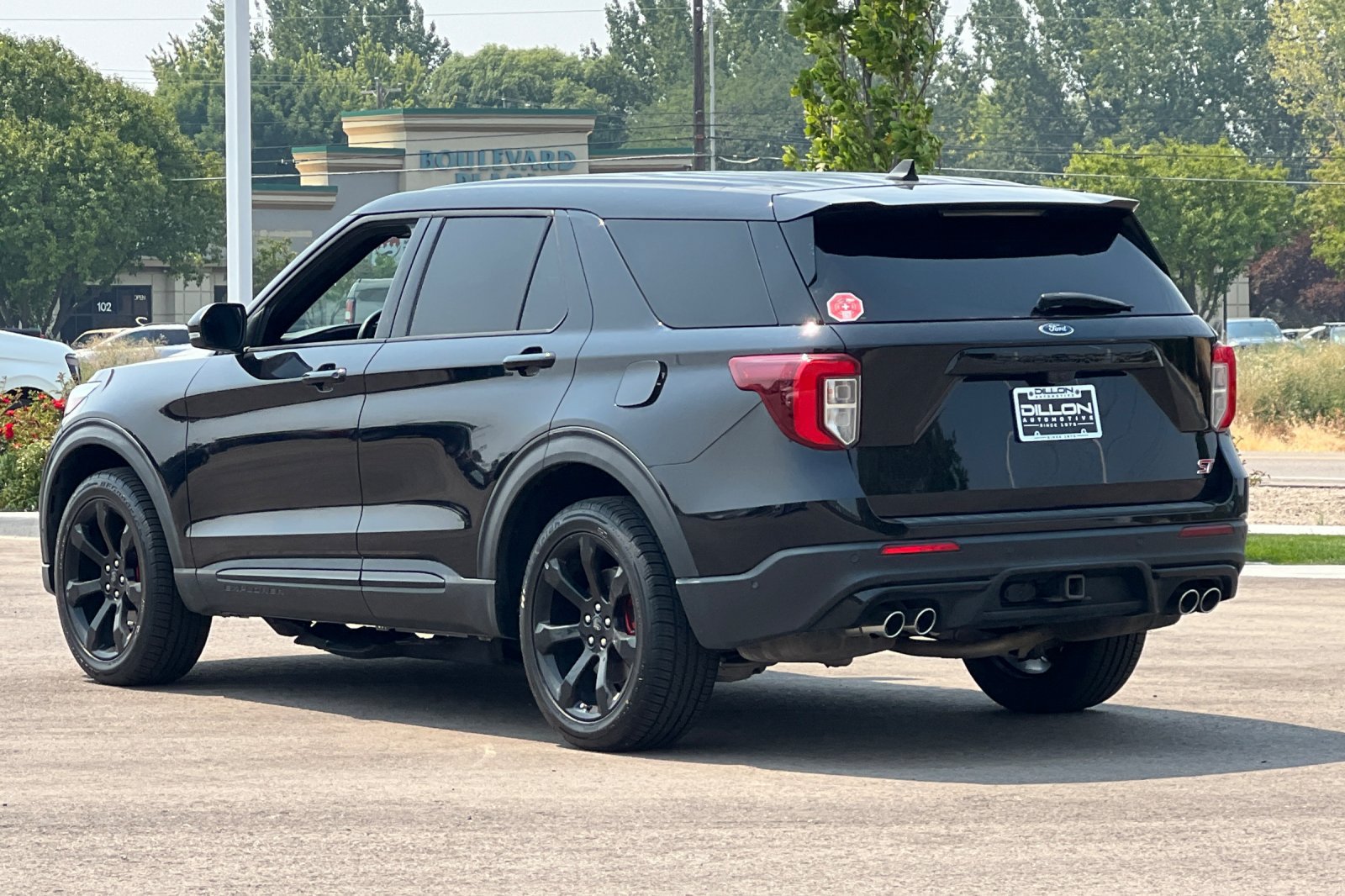Used 2022 Ford Explorer ST w/ Equipment Group 401A AWD/4WD image 9