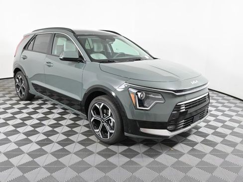New 2025 Kia Niro EX Touring image 1
