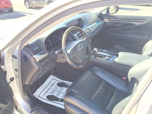 Used 2013 Lexus LS 460 image 6