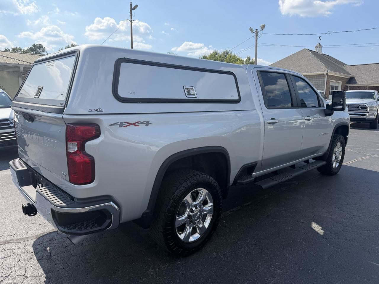 Used 2021 Chevrolet Silverado 2500 LT w/ Convenience Package AWD/4WD image 5