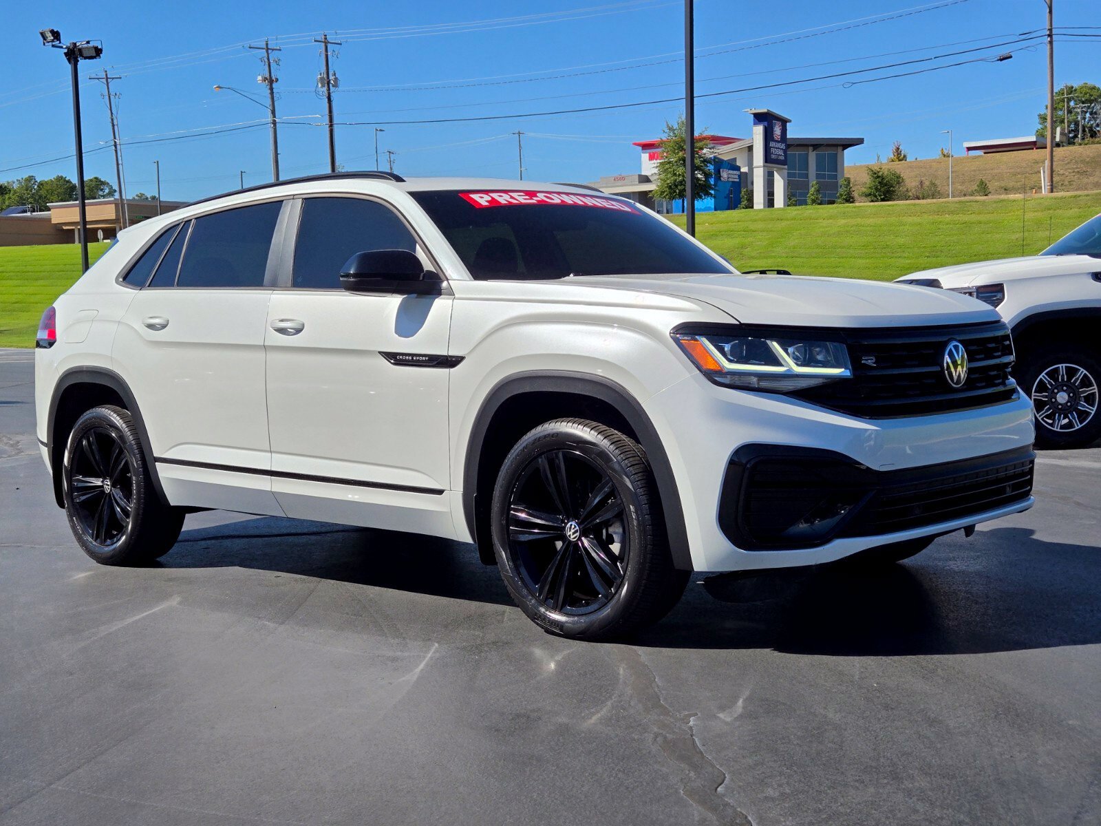 Used 2023 Volkswagen Atlas Cross Sport SEL R-Line AWD/4WD image 6