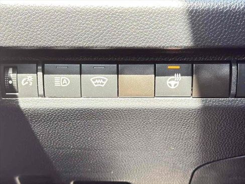 Used 2024 Toyota RAV4 SE w/ Convenience Package image 20