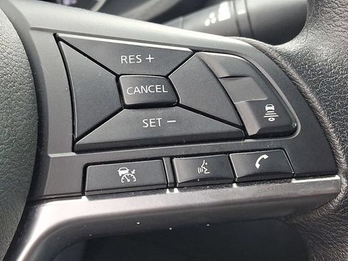 Used 2024 Nissan Sentra SV FWD image 21