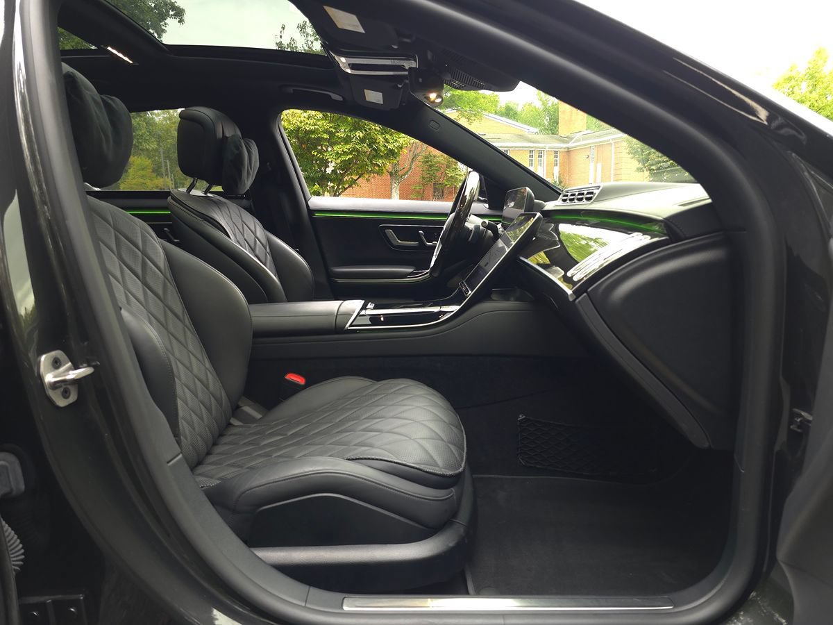 Used 2023 Mercedes-Benz S 580e 4MATIC Sedan w/ Warmth & Comfort Package image 20