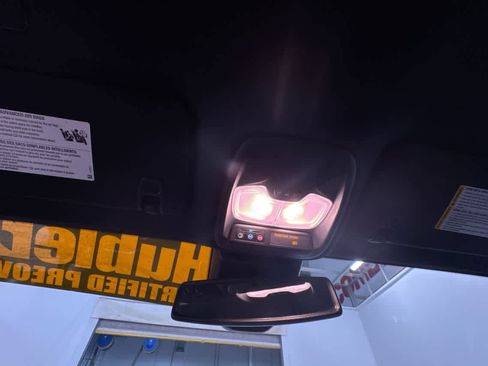 Used 2024 Chevrolet Colorado Z71 w/ Z71 Convenience Package 2 image 32