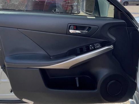 Used 2014 Lexus IS 250 w/ Navigation Package RWD image 29