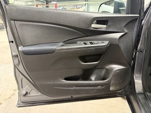 Used 2016 Honda CR-V LX image 21