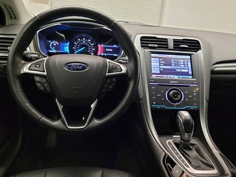 Used 2015 Ford Fusion Titanium image 22
