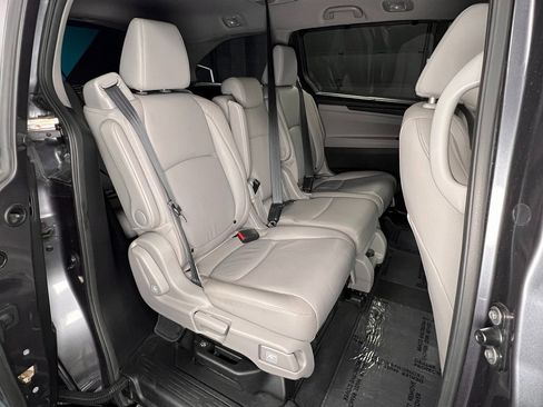 Used 2018 Honda Odyssey EX-L image 12