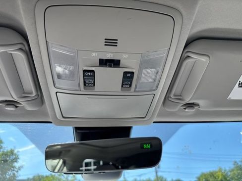 Used 2016 Toyota RAV4 Limited AWD/4WD image 7
