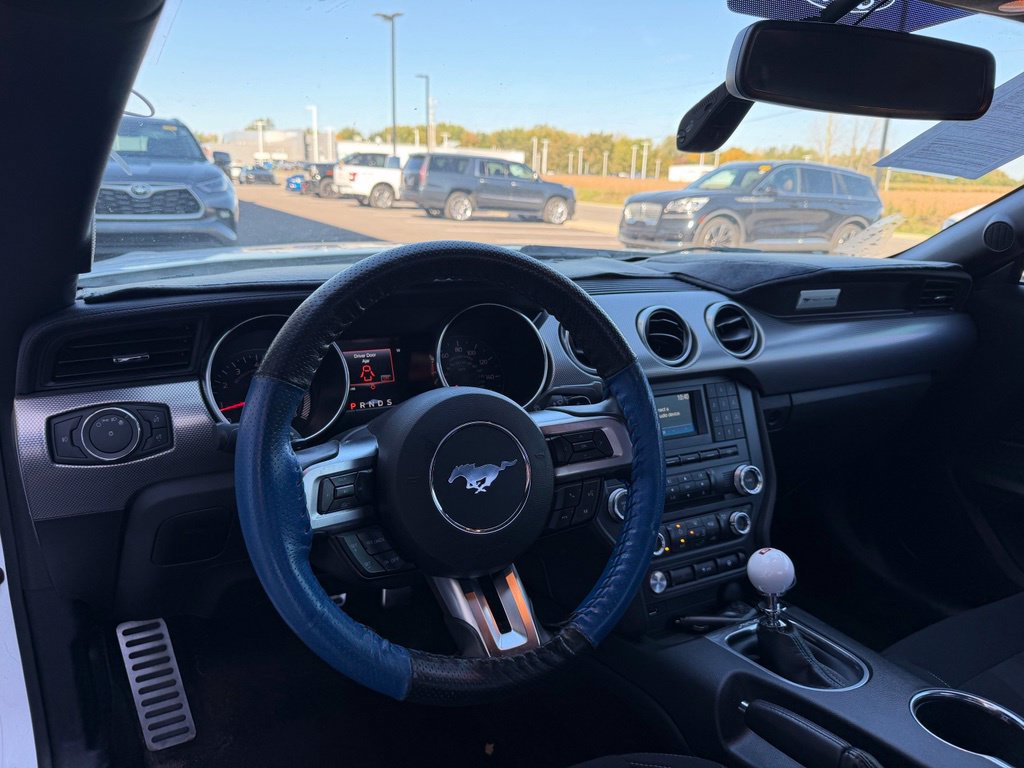 Used 2018 Ford Mustang GT RWD image 13