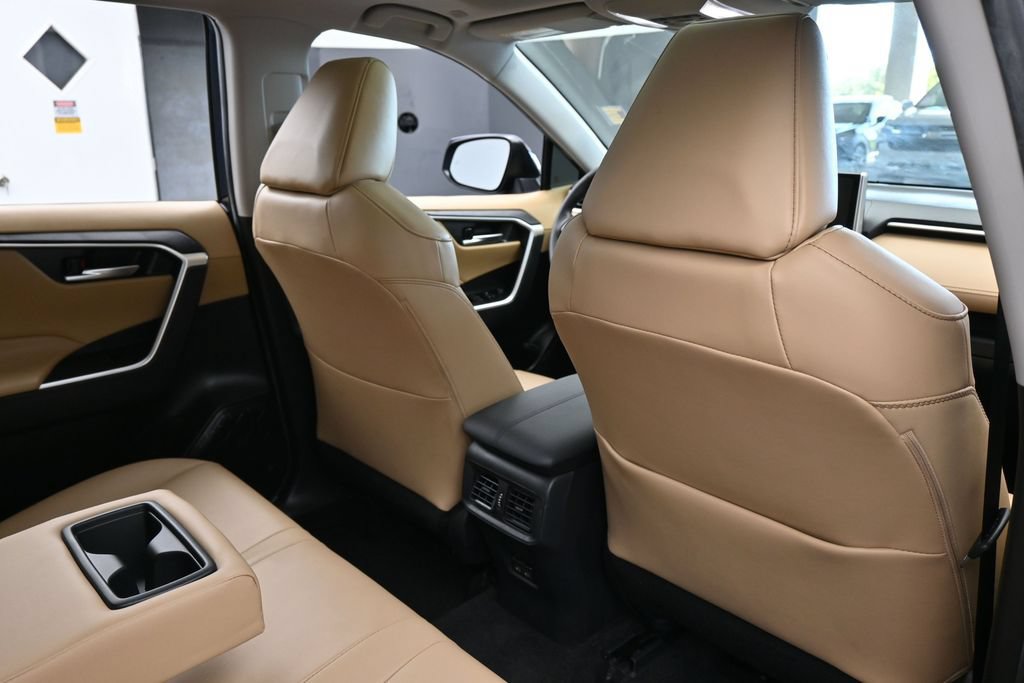 Used 2025 Toyota RAV4 XLE Premium FWD image 44