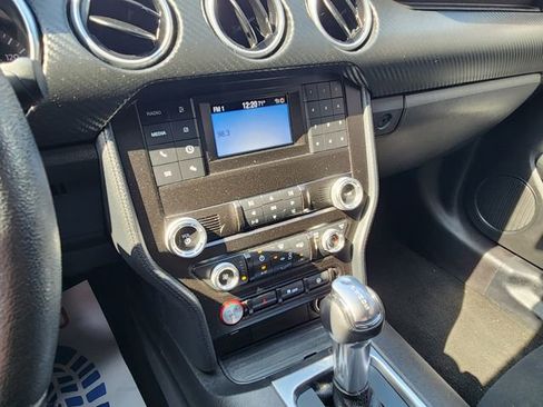 Used 2019 Ford Mustang Coupe image 13