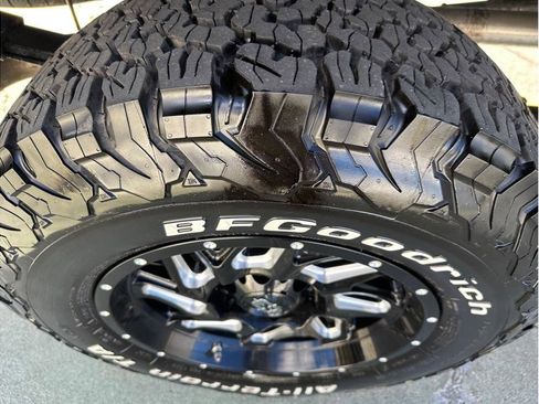 Used 2005 Toyota Tundra Limited image 30