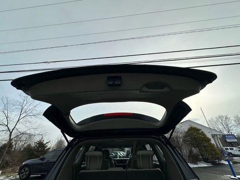 Used 2020 Kia Sedona L image 37