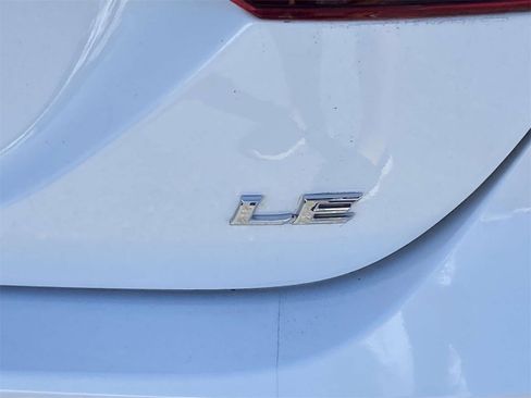 Used 2023 Toyota Camry LE image 10