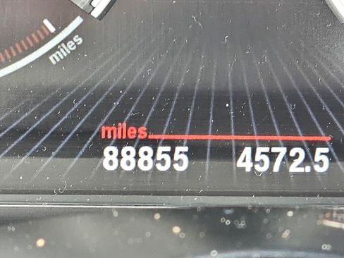 Used 2015 BMW 550i xDrive Sedan image 29