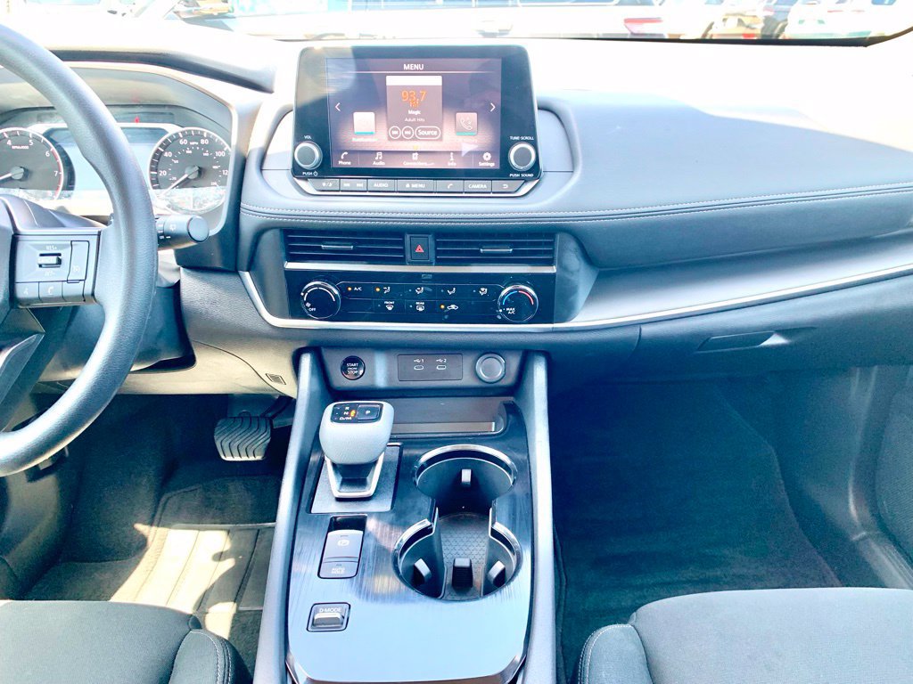 Used 2026 Nissan Rogue S FWD image 26