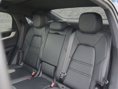 Certified 2026 Porsche Cayenne S AWD/4WD image 30