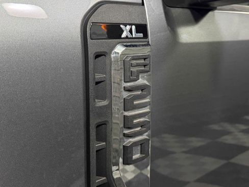 Used 2025 Ford F250 XL w/ XL Driver Assist Package image 40