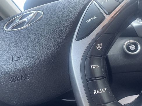 Used 2014 Hyundai Elantra GT w/ Option Group 02 FWD image 27
