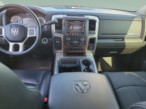 Used 2018 RAM 2500 Laramie AWD/4WD image 9