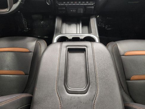 Used 2022 GMC Sierra 1500 AT4 w/ AT4 Premium Package AWD/4WD image 18