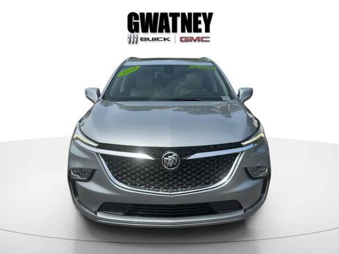 Used 2023 Buick Enclave Avenir w/ Avenir Technology Package image 2
