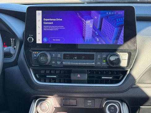 Certified 2025 Toyota Grand Highlander XLE image 13