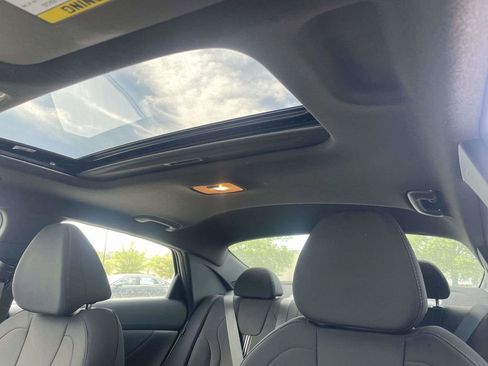 New 2026 Hyundai Elantra SEL Sport FWD image 14