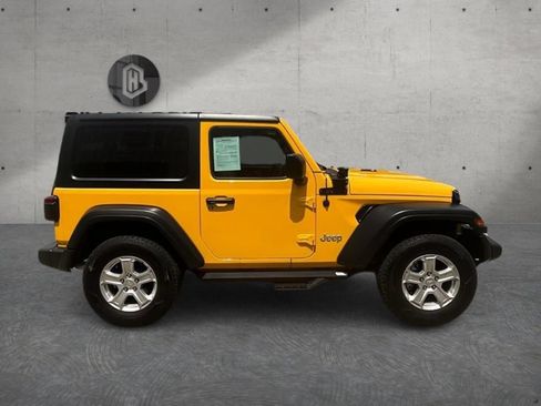 Used 2021 Jeep Wrangler Sport AWD/4WD image 5