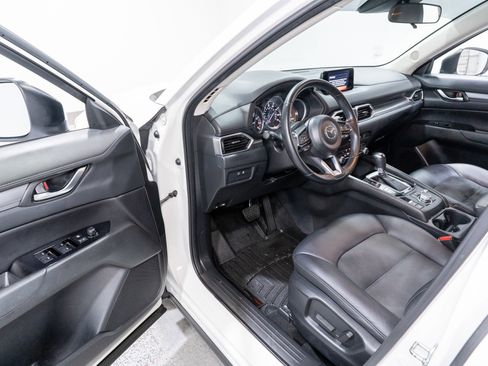 Used 2019 MAZDA CX-5 Touring FWD image 12