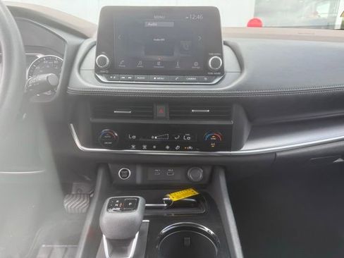 Used 2023 Nissan Rogue SV AWD/4WD image 14