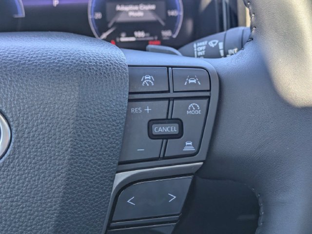 Used 2025 Toyota Camry XSE FWD image 25