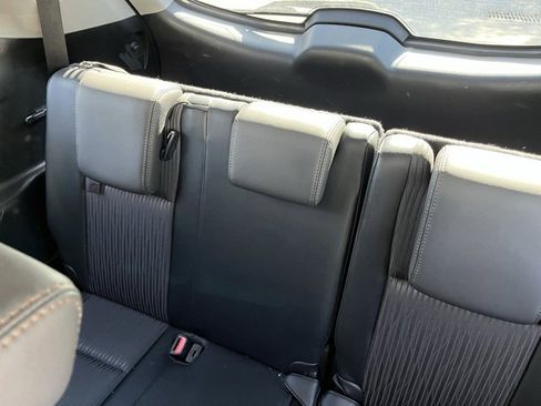 Used 2014 Toyota Highlander Plus image 8