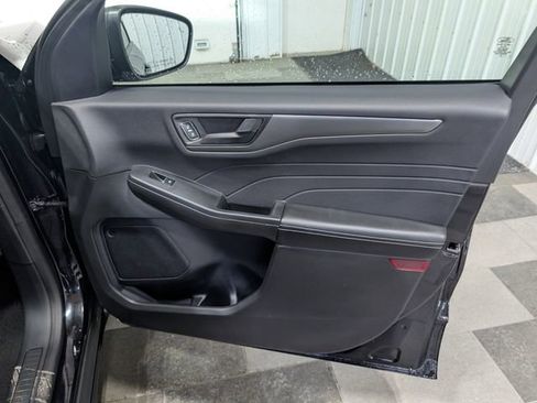 Used 2023 Ford Escape Active image 26