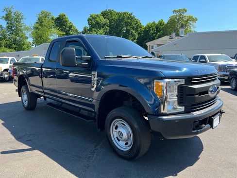 Used 2017 Ford F250 XL w/ Snow Plow Prep Package AWD/4WD image 8