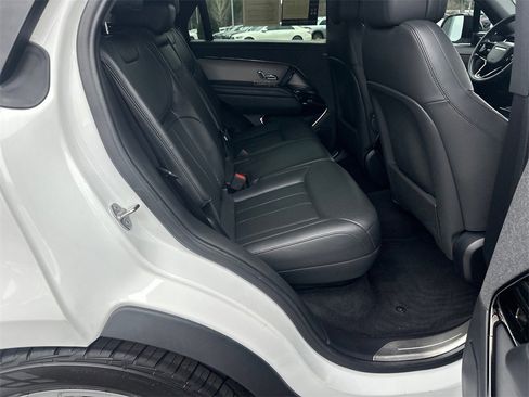 Used 2023 Land Rover Range Rover Sport SE Dynamic image 15