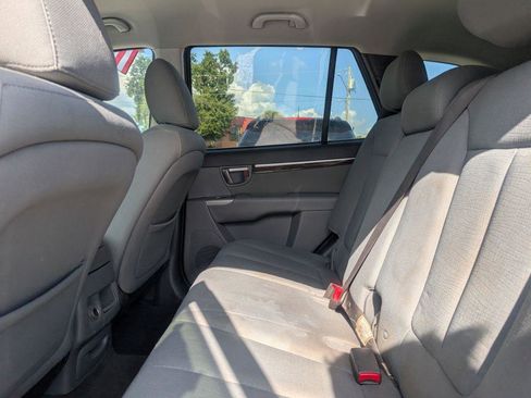 Used 2012 Hyundai Santa Fe GLS image 10