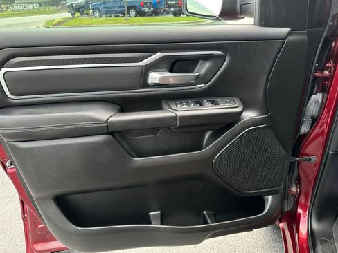 Used 2025 RAM 1500 Big Horn AWD/4WD image 10