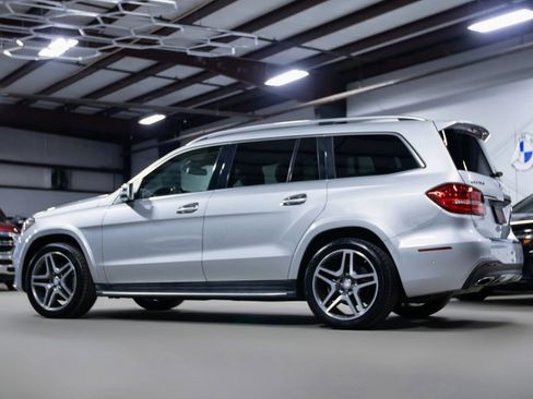 Used 2017 Mercedes-Benz GLS 550 4MATIC image 17