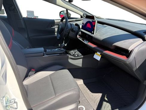 New 2026 Toyota Prius Plug-In Hybrid FWD image 20