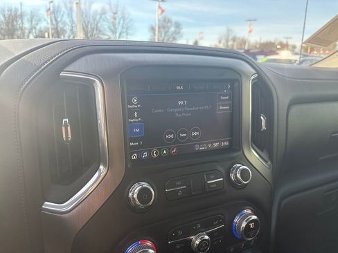 Used 2022 GMC Sierra 1500 Denali w/ Denali Reserve Package AWD/4WD image 23